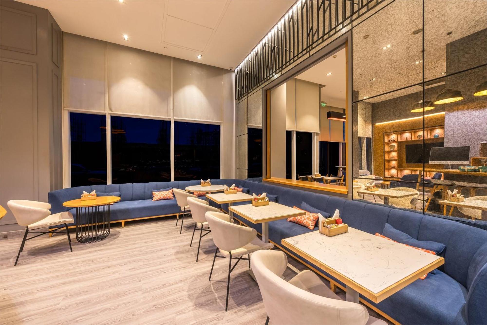 Express Gurugram Sector 50 By Ihg 4* Gurgaon